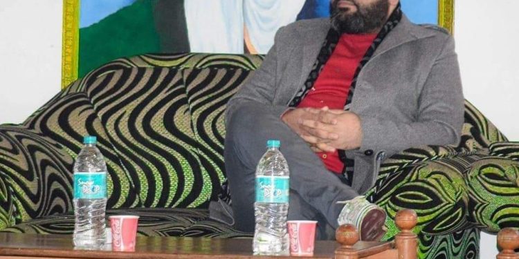 Baramulla Doctor Becomes First from Kashmir To Buy Piece of Land on Moon