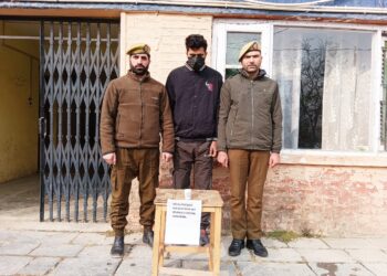 Police arrests 02 drug peddlers in Budgam, Ganderbal; Contraband substances recovered