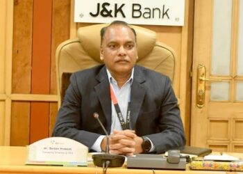 J&K Bank MD Baldev Prakash Gets ‘India’s Impactful CEO-2023’ Award
