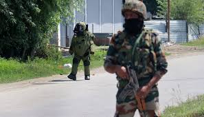 Suspicious Object Detected, Defused On National Highway At Lawaypora Srinagar