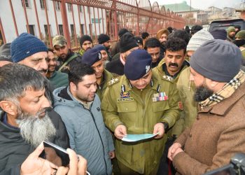 IGP Kashmir inspects drug de-addiction centre, under-construction police post, police station in Baramulla