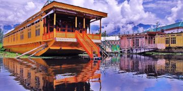 Foreign tourists influx increased by 2.5 times since G20 meeting: Sinha  