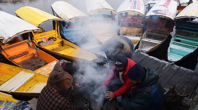 Kashmir Shivers As Srinagar Equals Season’s Coldest Night At Minus 5.4°C