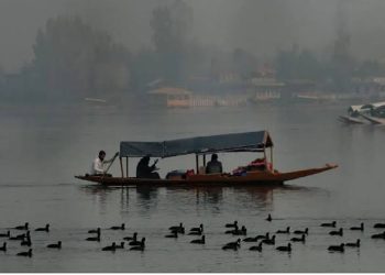 Kashmir shivers as Srinagar records minus 4.6°C