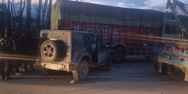 Minor From Srinagar killed In Anantnag Road Accident