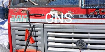 Firefighter Suffers Injuries, Fire-engine Damaged As F&ES Crew Comes Under Attack from Public in Markoot Over Alleged Delayed Response To Douse-off Flames