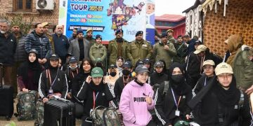 First Batch of Bharat Darshan Tour 2024 Arrives At DPL Srinagar