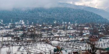 Severe Cold Continue In Kashmir, Minus 4.9°C In Srinagar