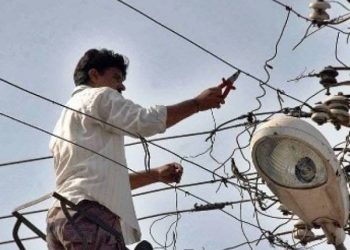KPDCL snapping connections of non-paying consumers