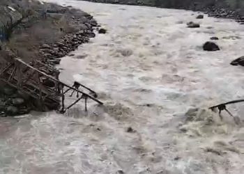 3 Workers Reportedly Washed Away in Jhelum in Uri