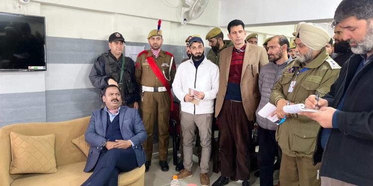 Director F&ES Alok Kumar Inaugurates State-of-art Canteen At Batamaloo Headquarters
