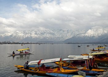Amid forecast for wet spell from March 21, night temp rises in Kashmir
