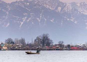 Barring Gulmarg & Pahalgam, Kashmir Records Above Sub-Zero Level Temp