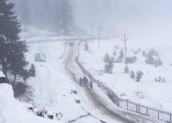 Rains Lash J&K Plains, Gulmarg Among Upper Reaches Receive Fresh Snowfall