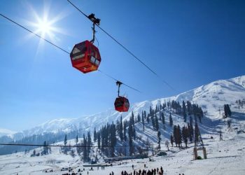 Night temp drops in J&K; Gulmarg coldest at minus 2.5°C
