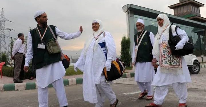 Orientation Session for female pilgrims/ ‘Lady without Mehram Category’ on March, 26 at Haj House, Bemina