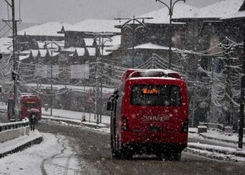 Kashmir braces for light to moderate rains, night temp records increase