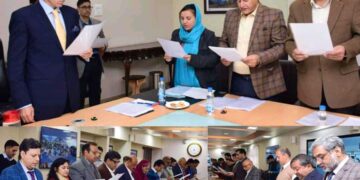 Chief Minister Omar Abdullah administers Integrity Pledge
