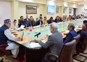Chief Minister reviews development activities in various departments